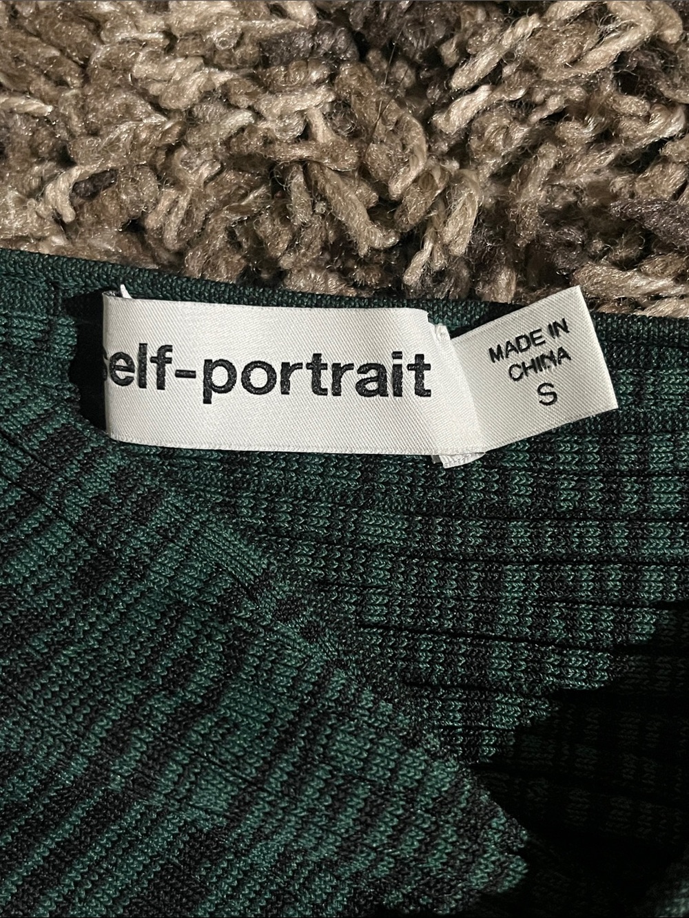 MY26 Self Portrait Crossover Knit Crop Top in Green - Picture 3 of 7